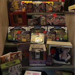 Pokemon Trading Card Game Lot (READ)