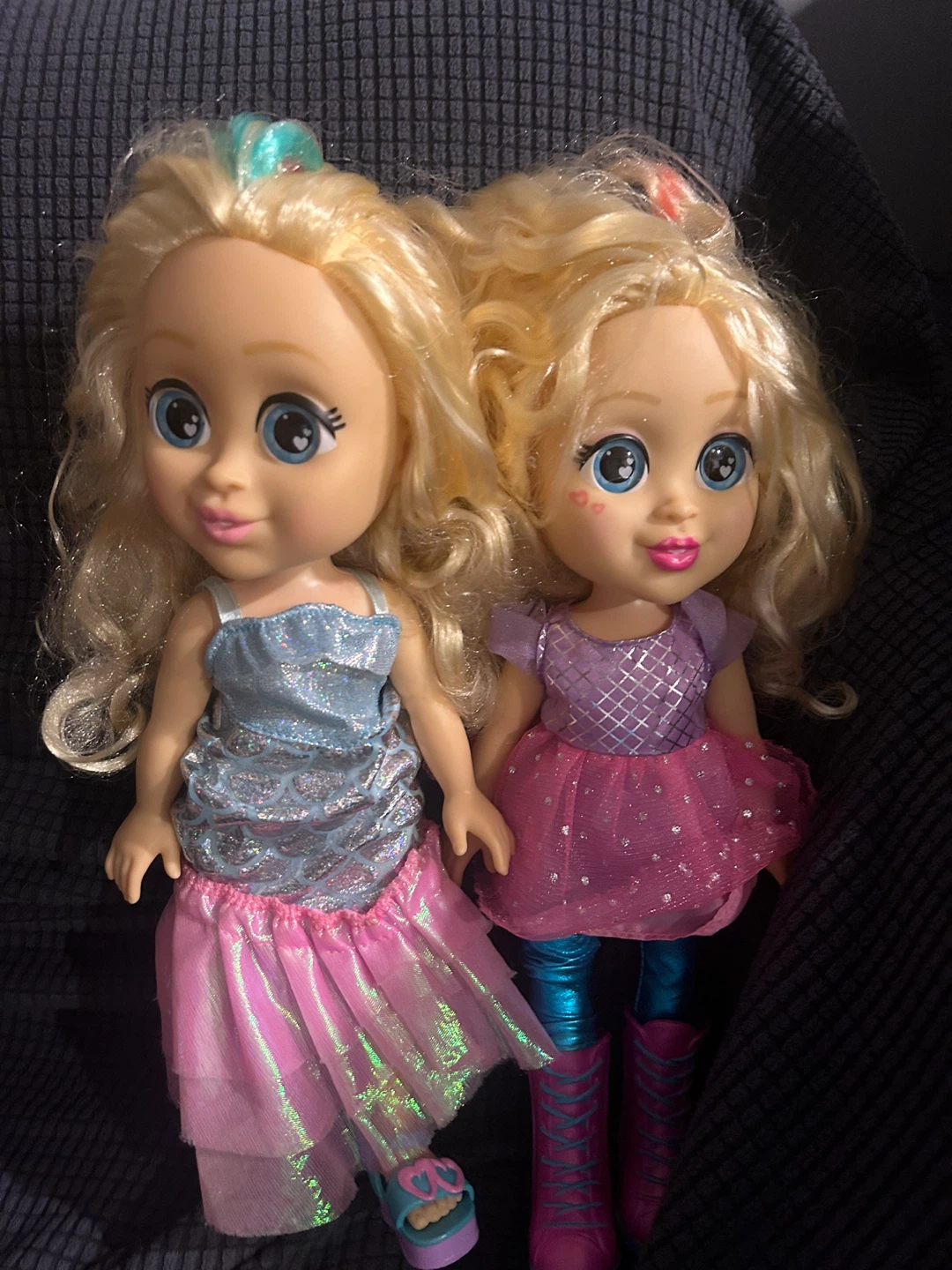 Set of 2 Toddler Dolls with Blonde Hair and Outfits - photo 3