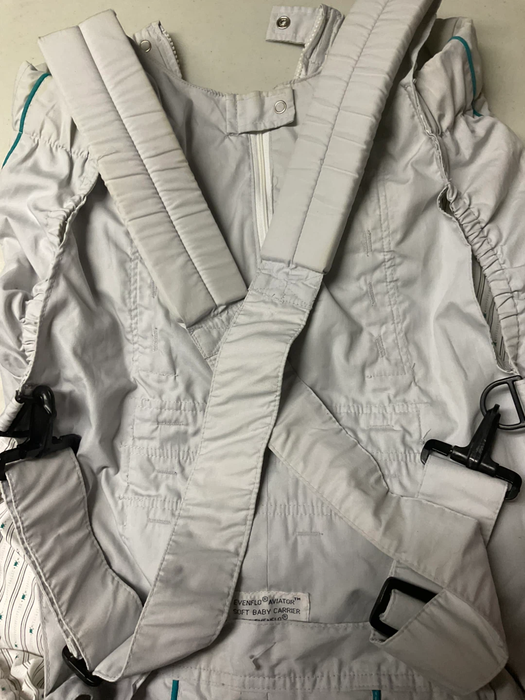 Evenflo Aviator Soft Baby Carrier - photo 3