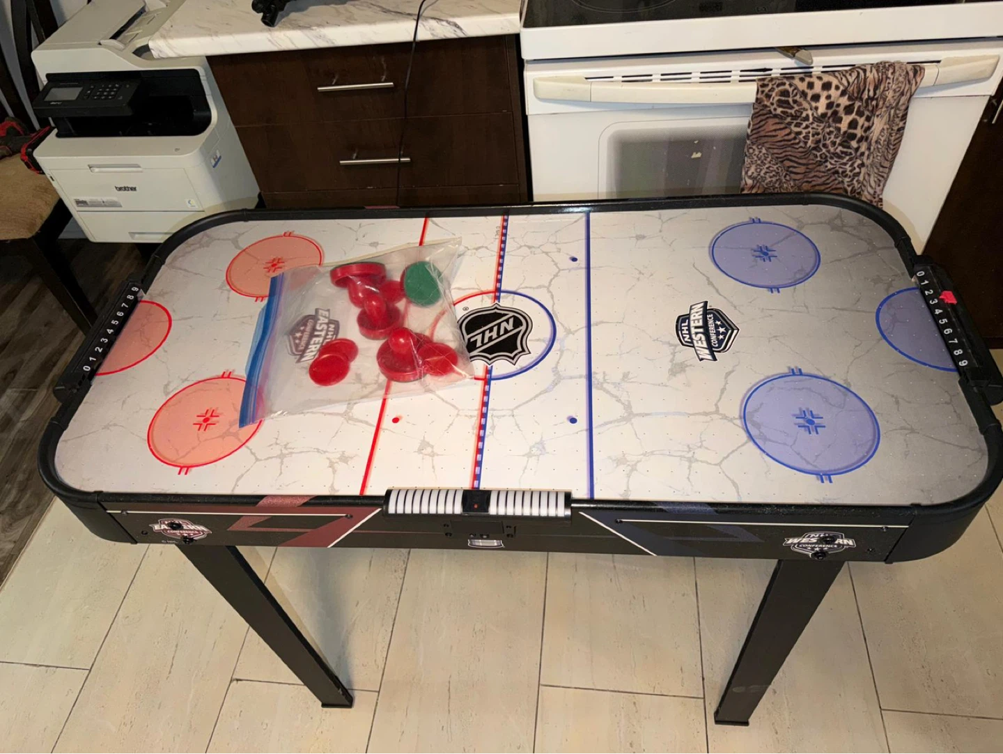NHL Air Hockey Table with Paddles and Pucks - photo 2