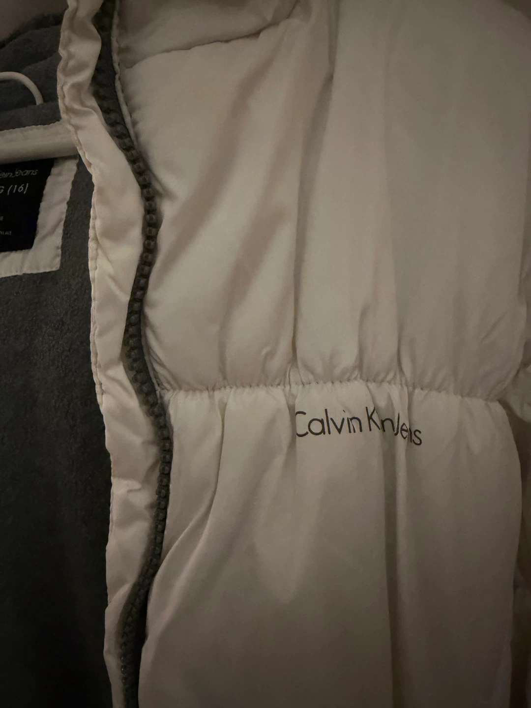 Calvin Klein Jeans Puffer Jacket White Size 14/16 - photo 4