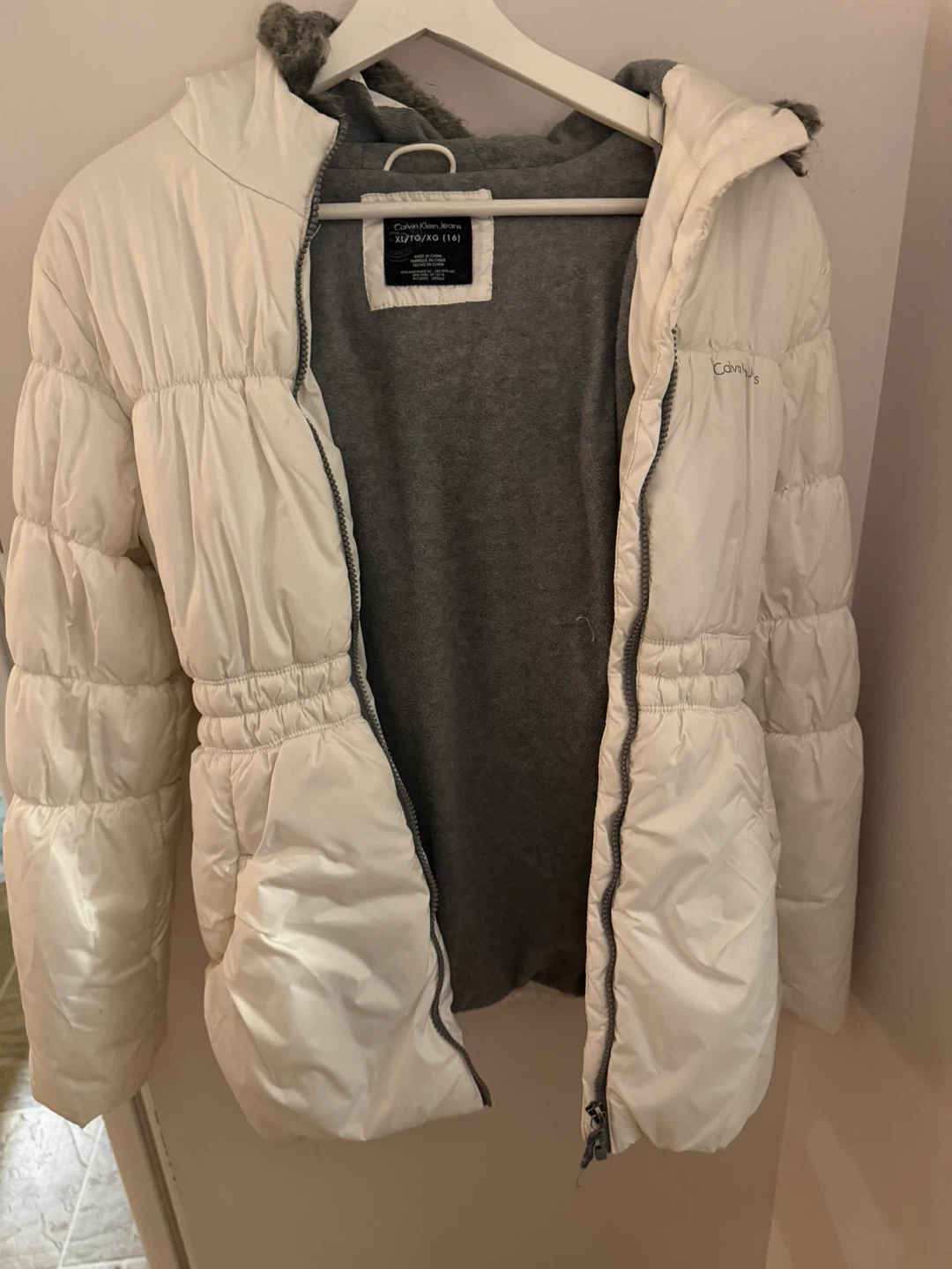 Calvin Klein Jeans Puffer Jacket White Size 14/16