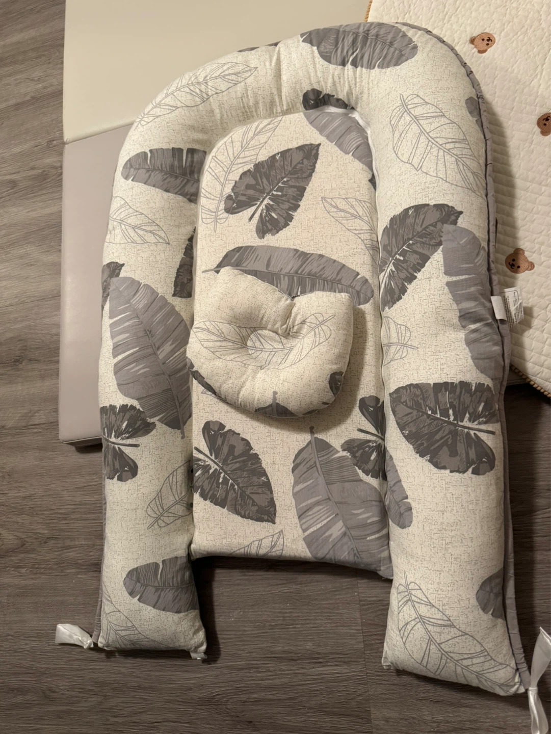 Leaf Print Baby Lounger Pillow