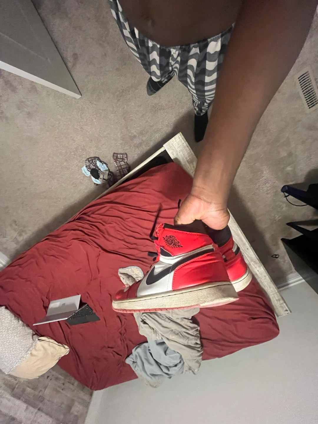 Air Jordan 1 High OG Chicago (2022)