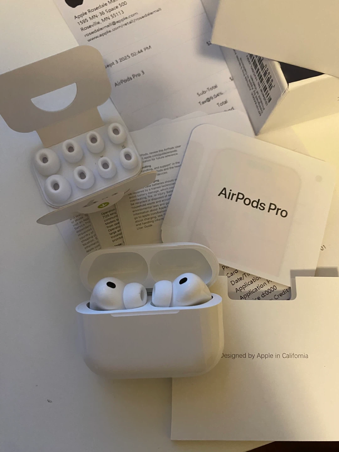 Apple AirPods Pro - photo 2