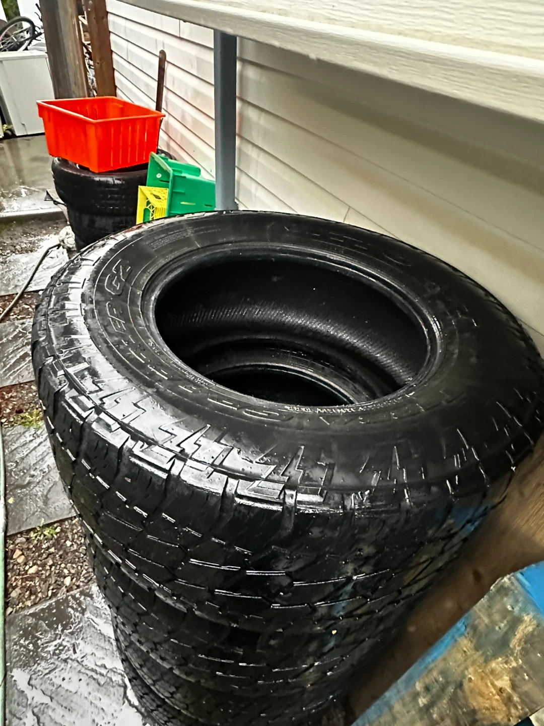 4 Tires for Sale – 325/60R18 – All-Season – Excellent Condition - photo 5