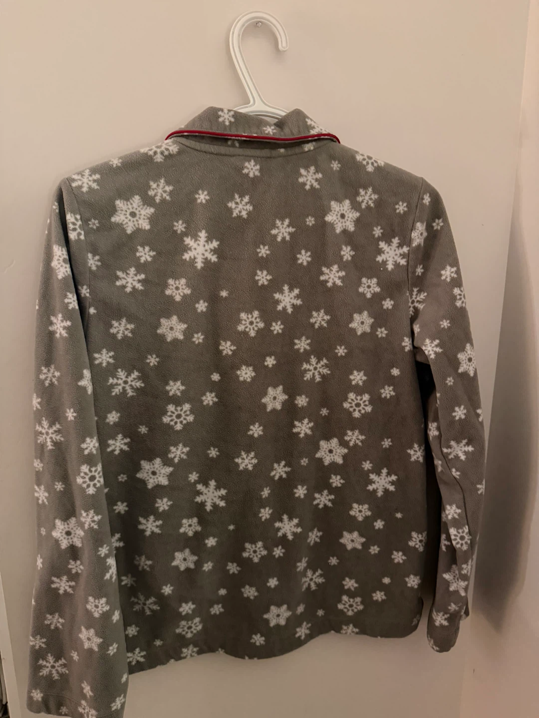 Joe Fresh Grey Snowflake Pajama Top - photo 3