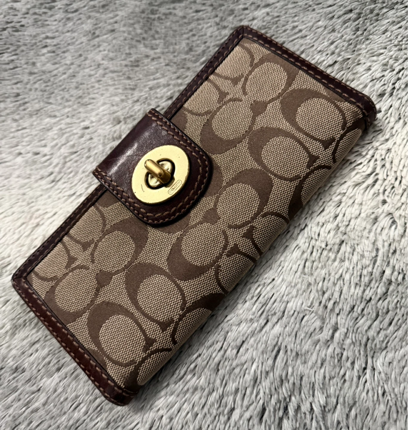 Coach Signature Canvas Long Wallet