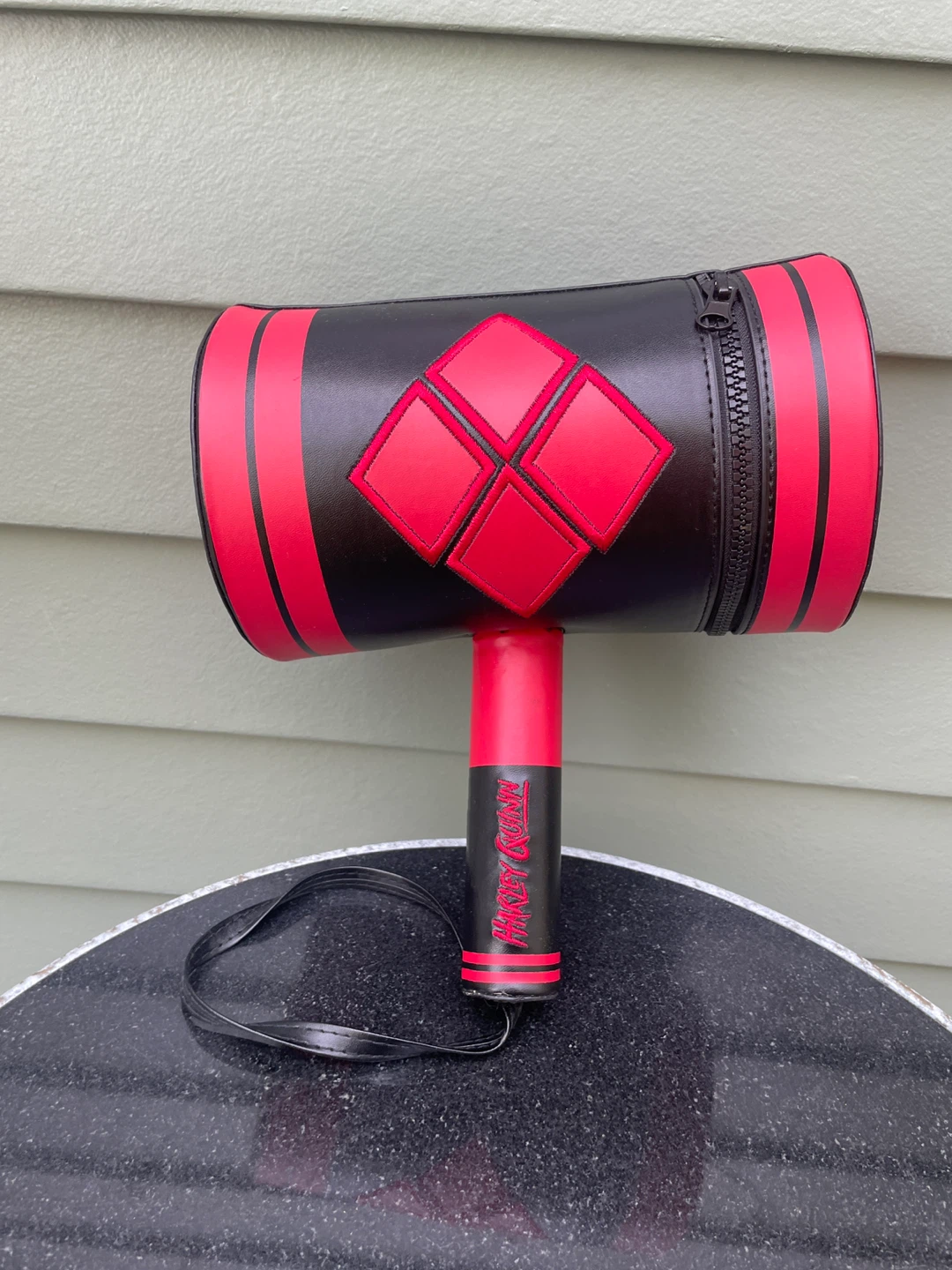 Harley Quinn Hammer Purse - photo 2
