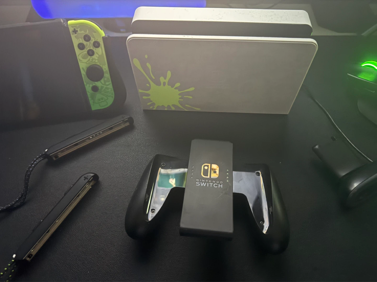 Modded Nintendo Switch OLED Splatoon 3 Edition Console - photo 3
