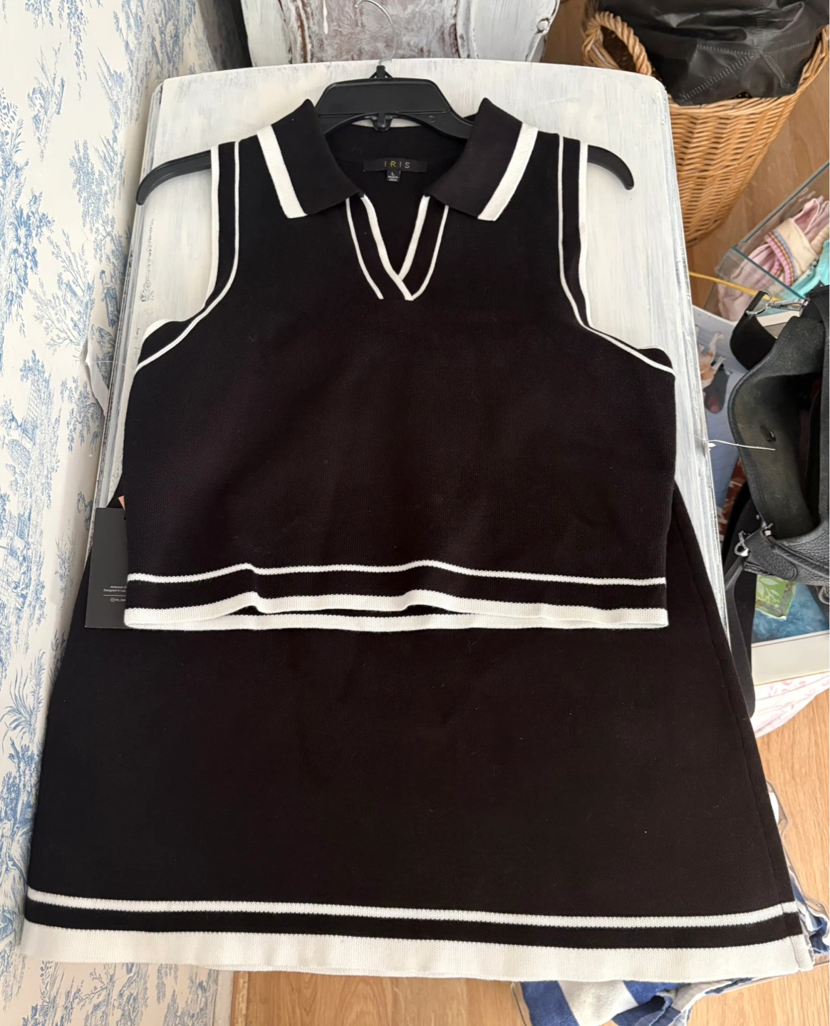 IRIS Los Angeles Black & White Knit Top - photo 3