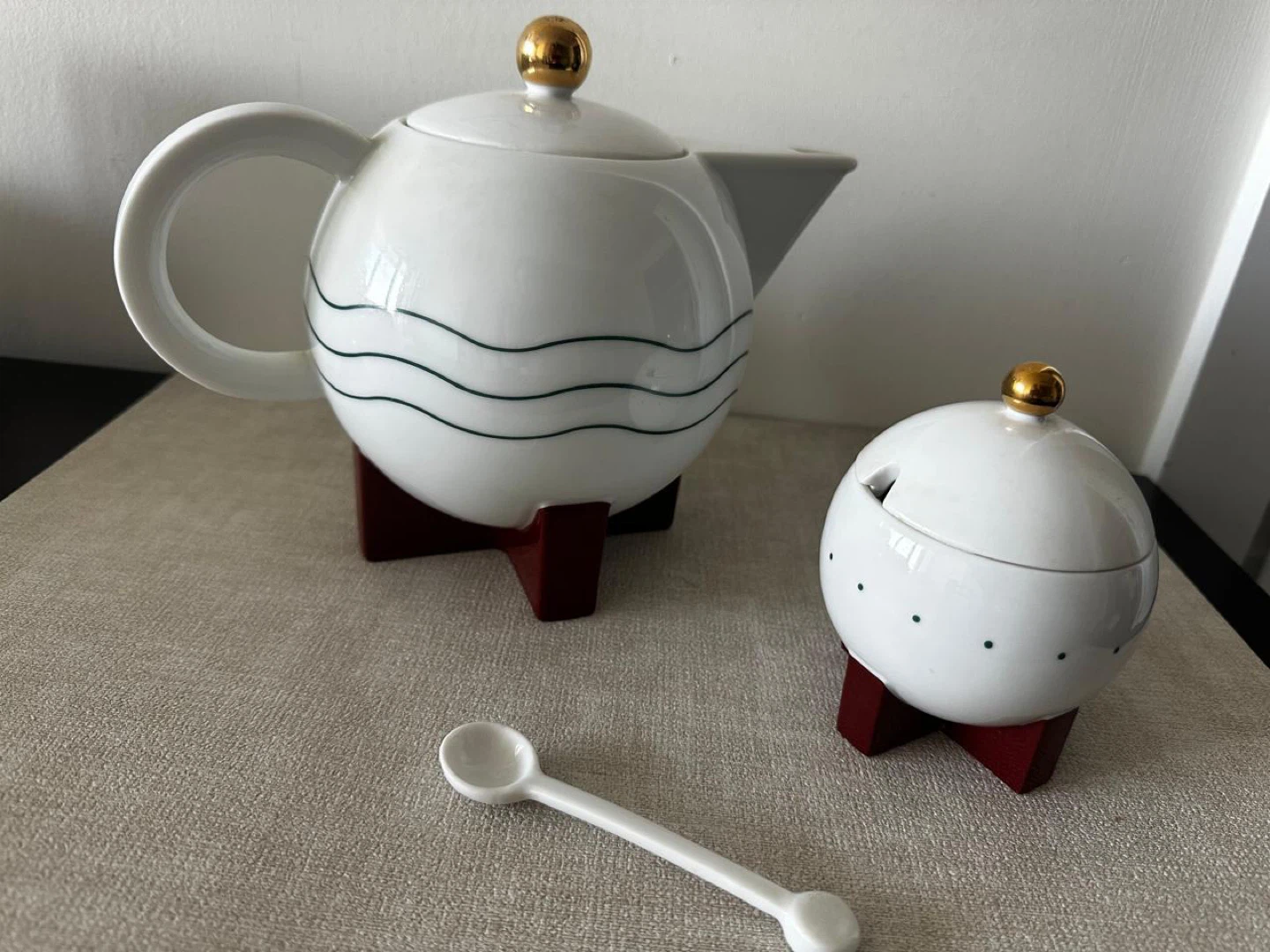 White Ceramic Teapot and Sugar Bowl Set - photo 2