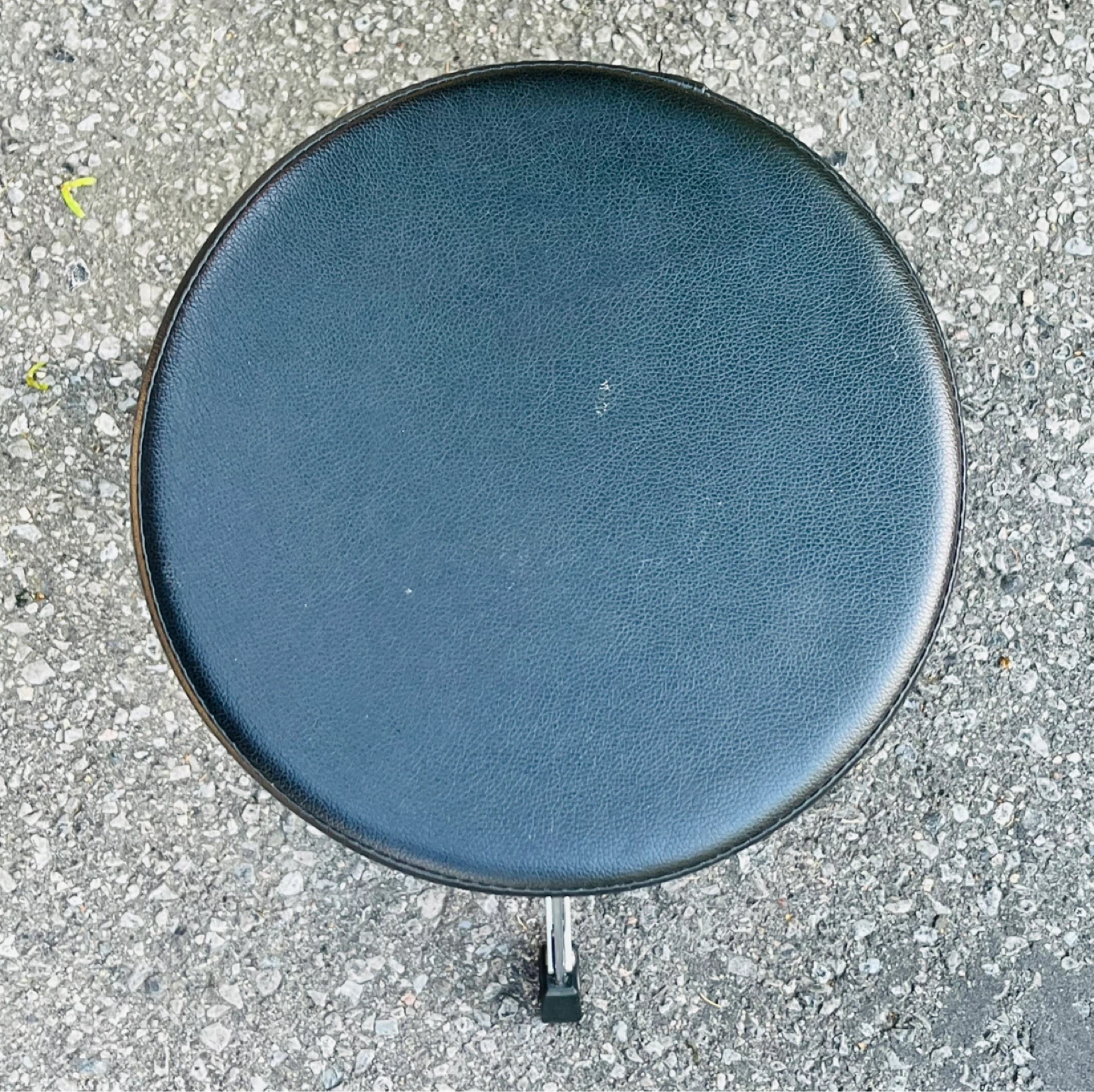 Sturdy stool - photo 2