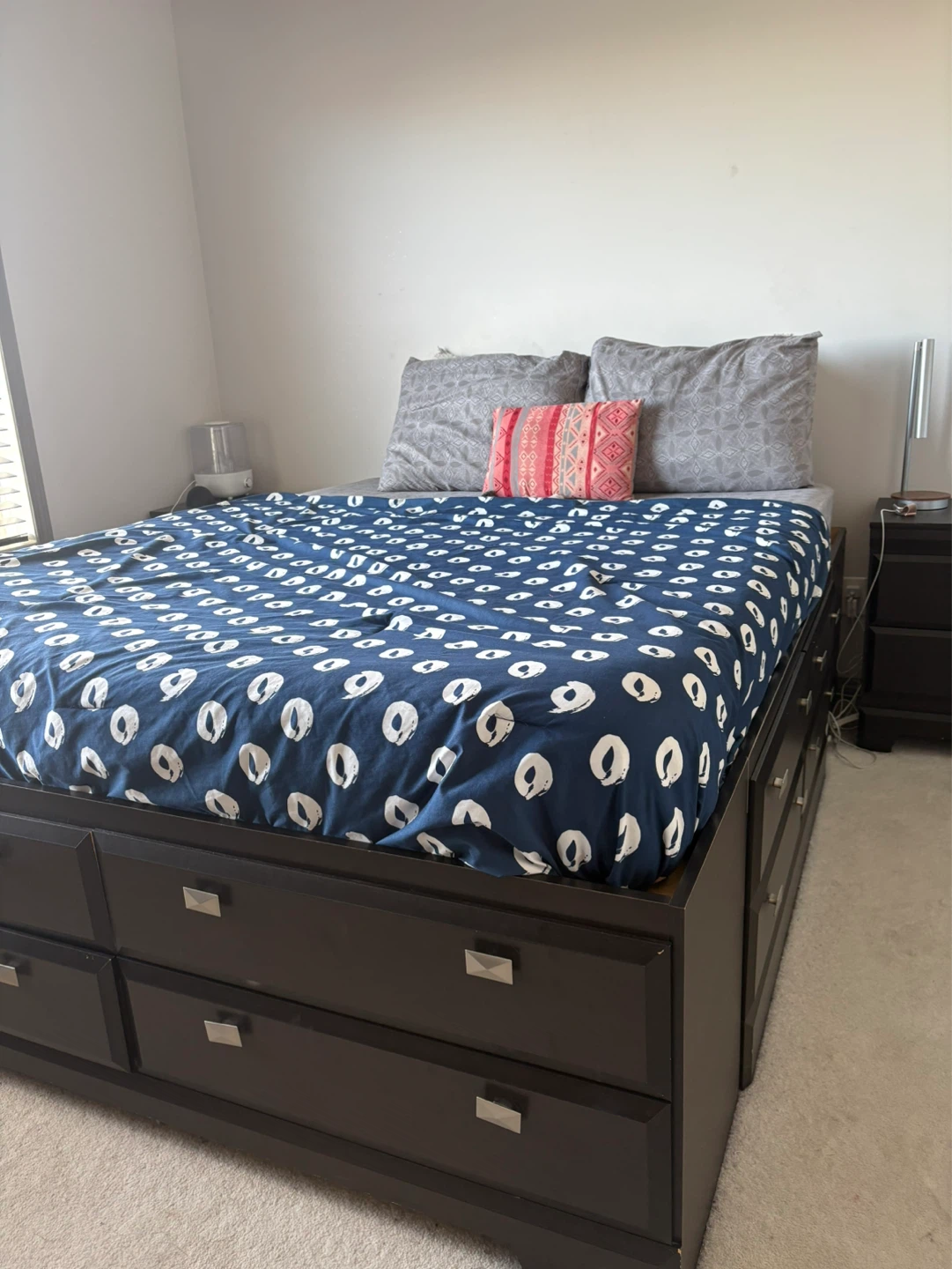 Queen Bed Set with Storage Bed, Dresser, Mirror, and Nightstands - photo 2