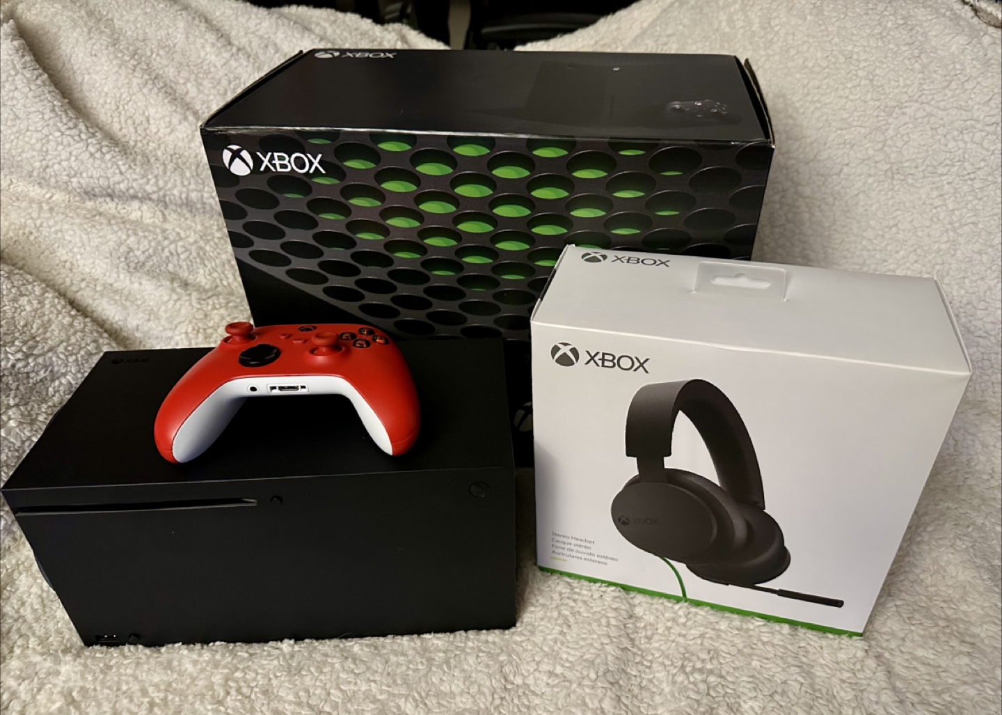 Xbox Series X 1TB Console w/ Stereo Headset