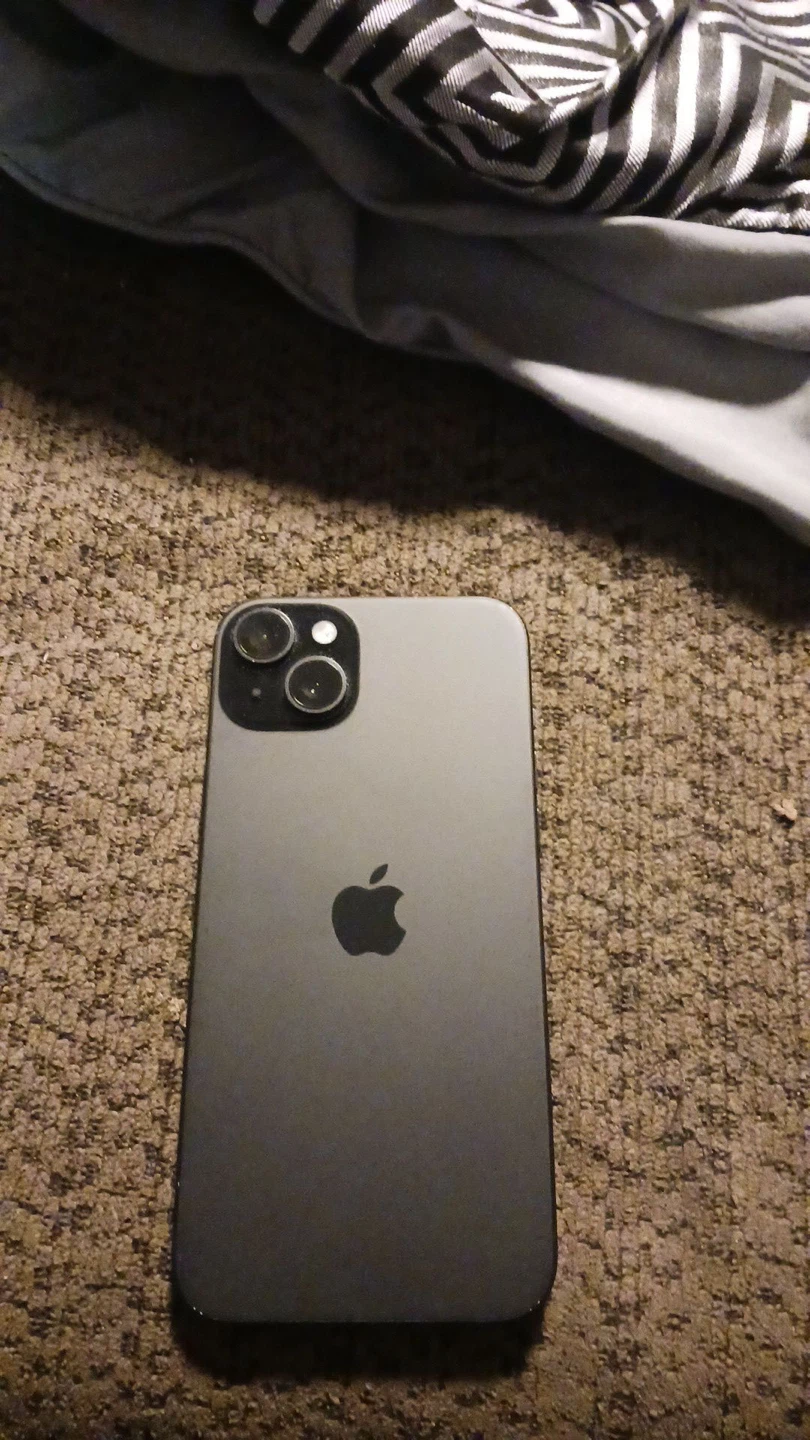 iPhone 15+ 128GB - photo 2