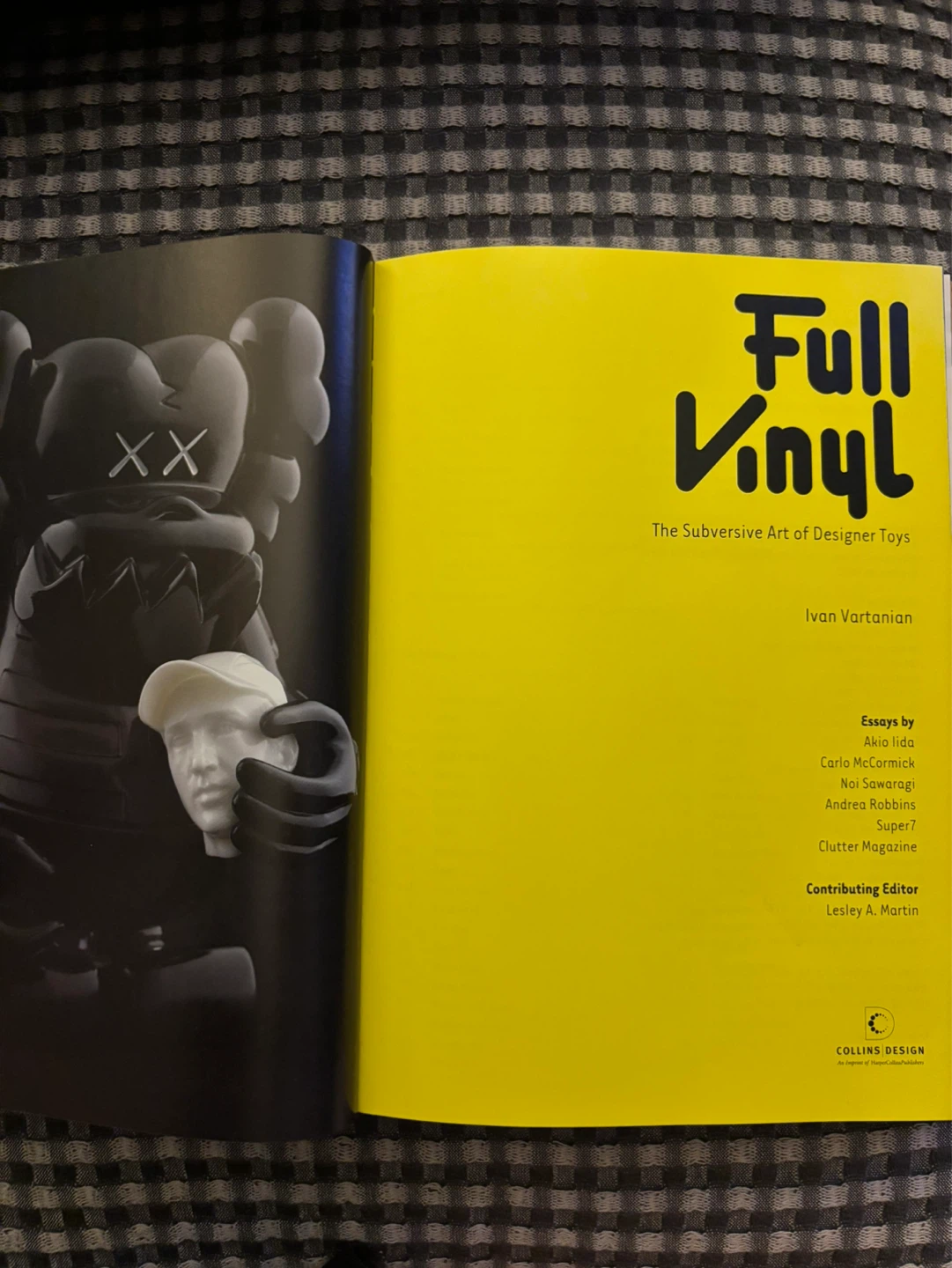 Full Vinyl: The Subversive Art of Designer Toys Book - photo 3