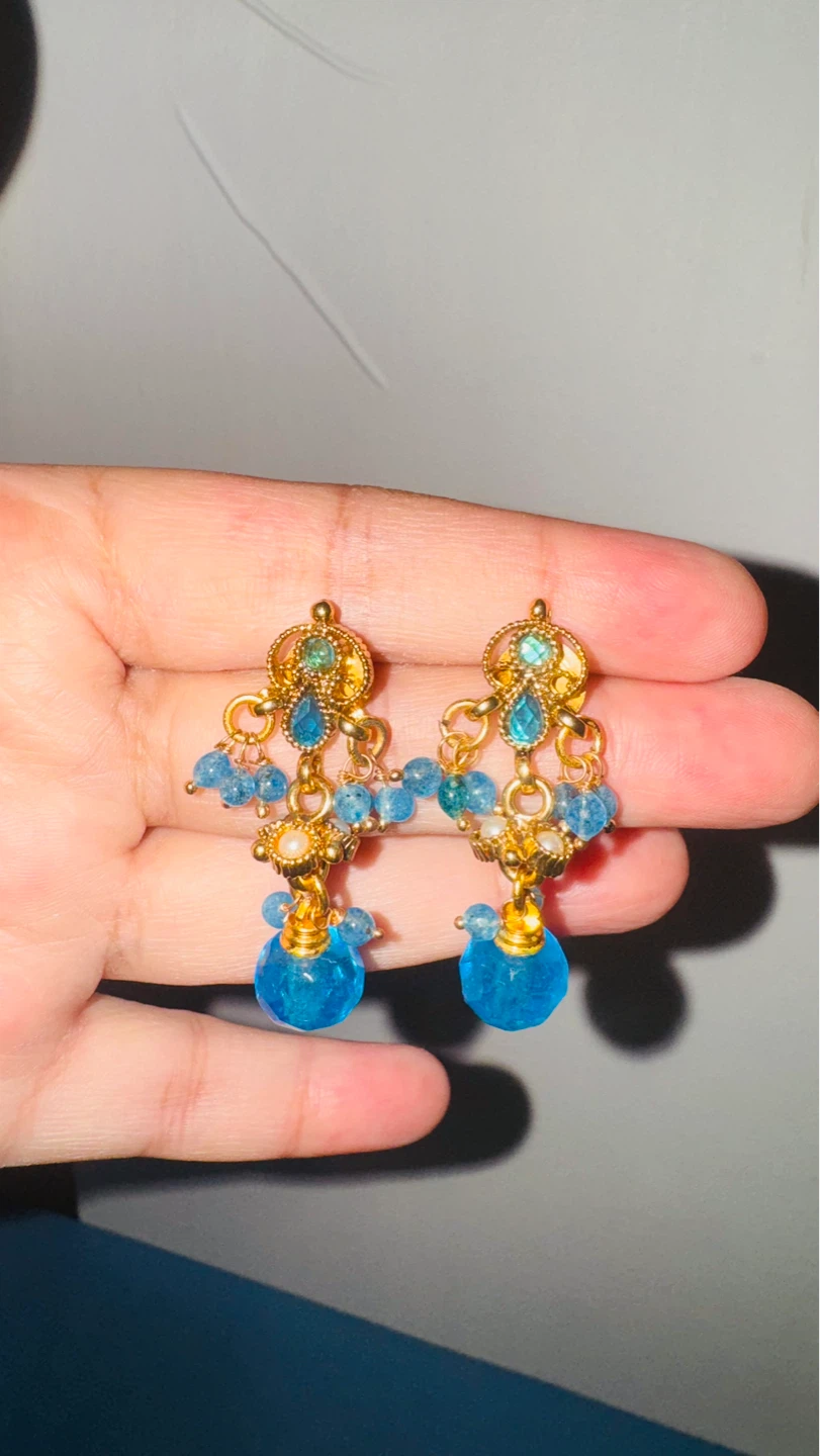 Gold-tone Blue Beaded Necklace and Earring Set - photo 2
