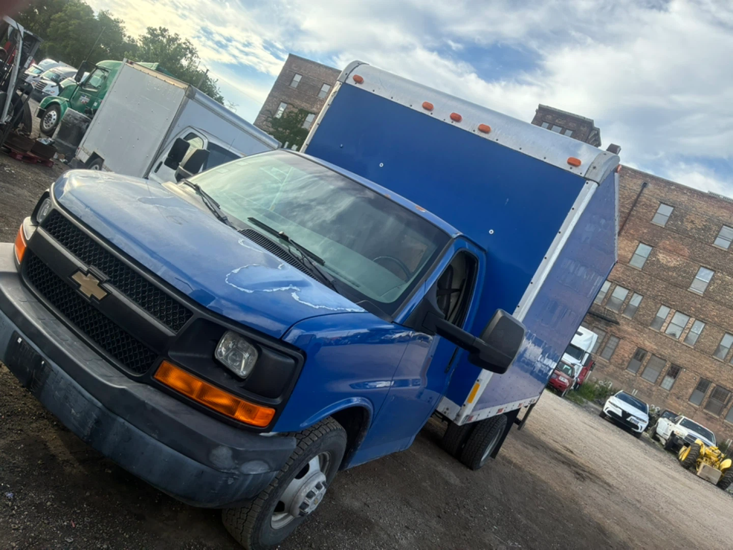 Blue Chevrolet Box Truck - photo 3