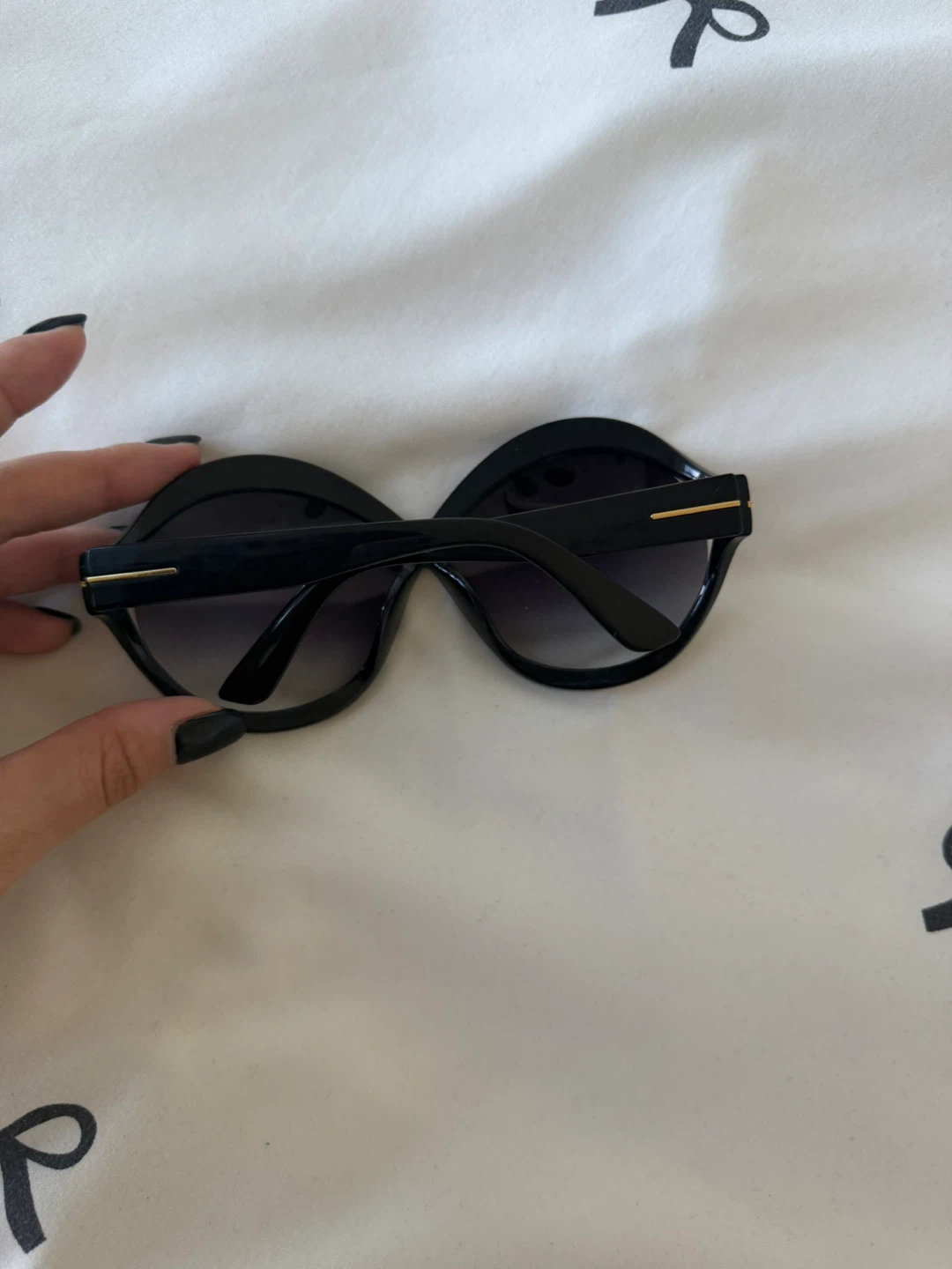 Black Oversized Sunglasses - photo 3