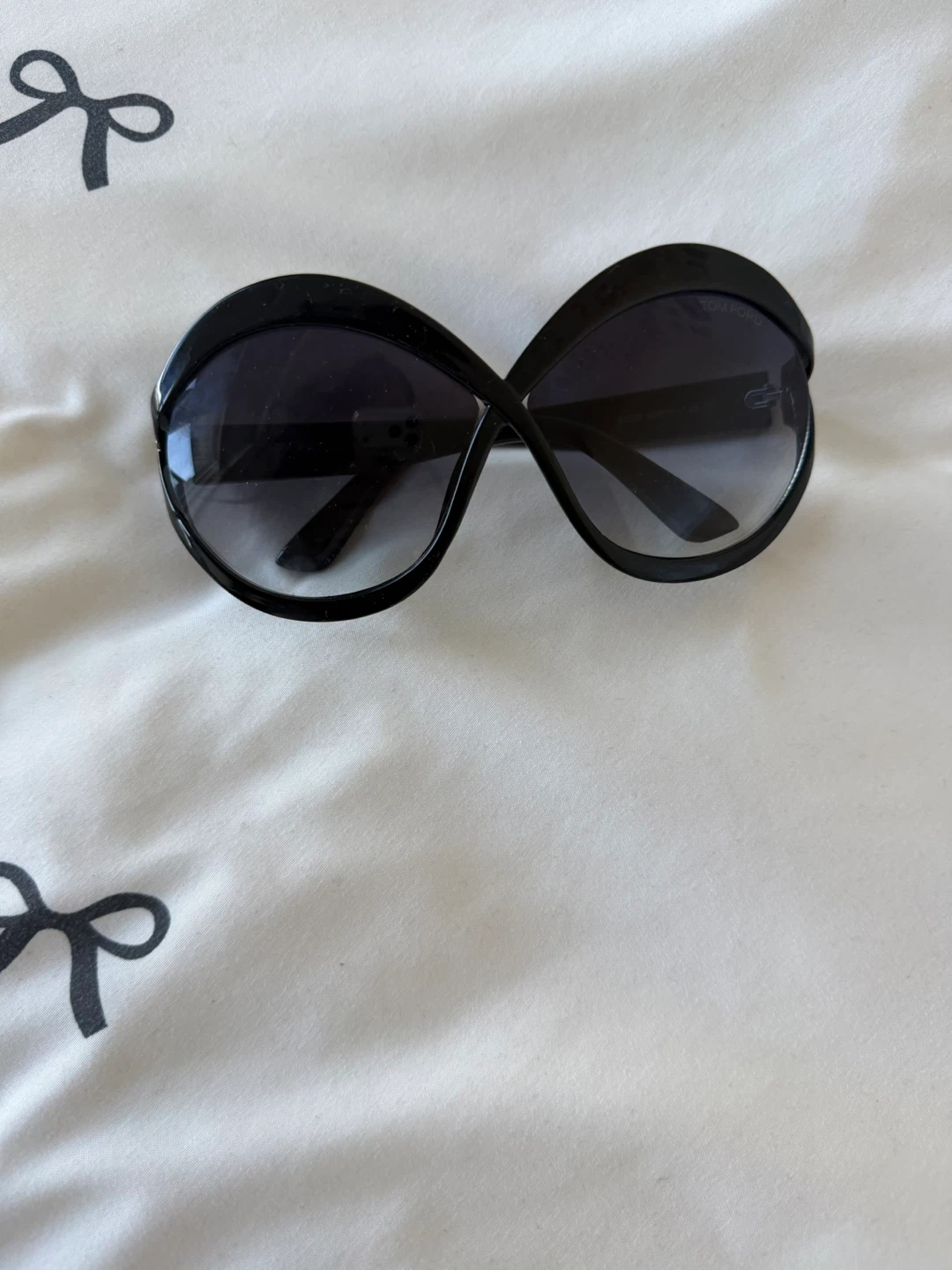 Black Oversized Sunglasses