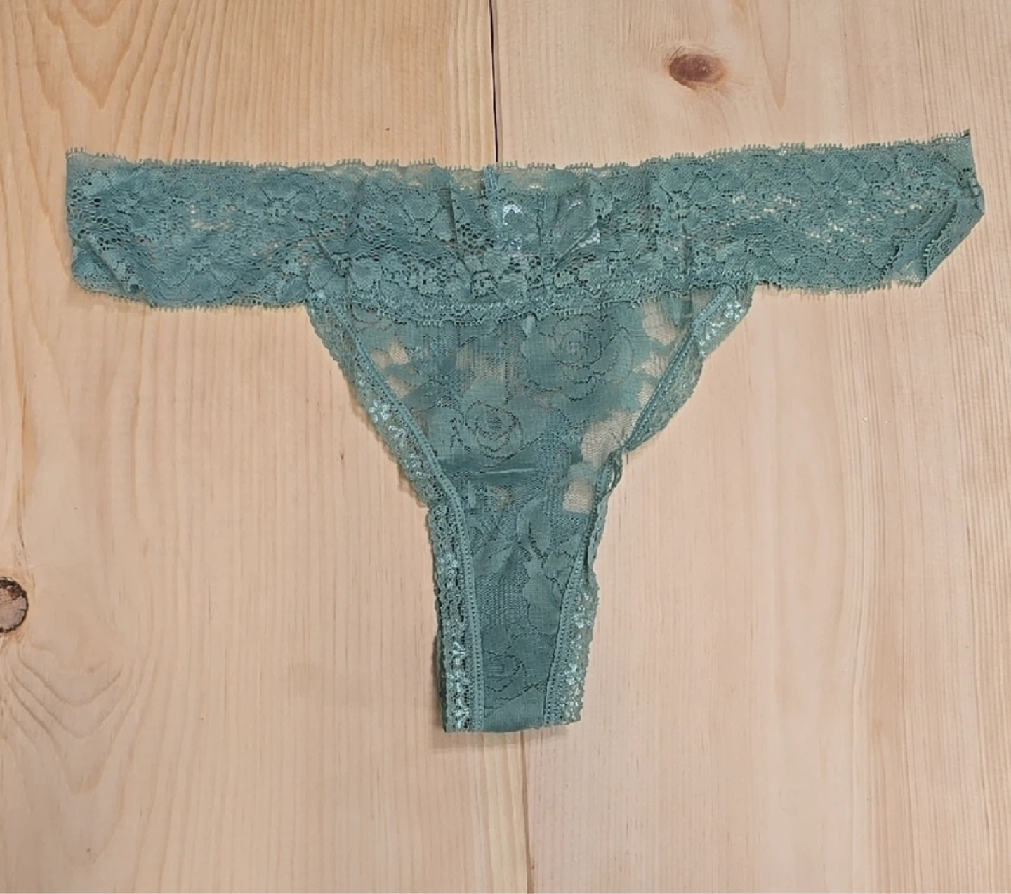 Green Lace Thong Underwear - photo 2