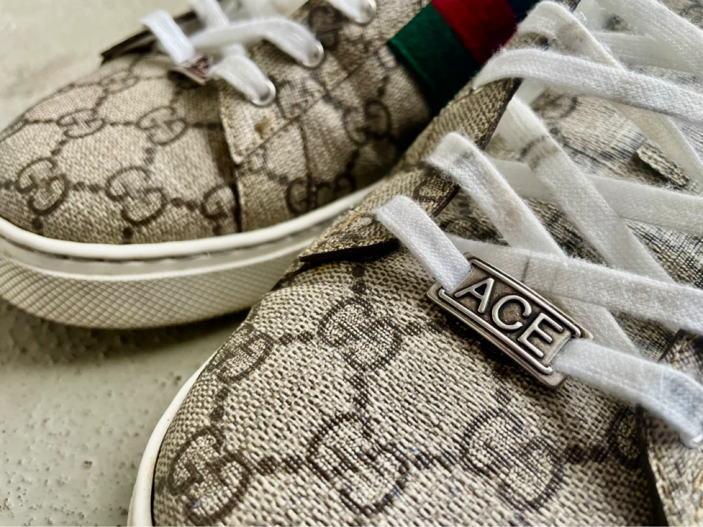 Lightly worn Gucci Ace GG Supreme Sneakers