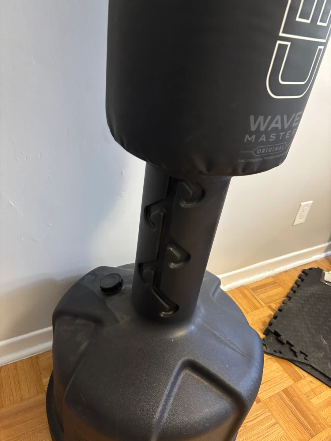 Century Wavemaster Original Free Standing Punching Bag - photo 2