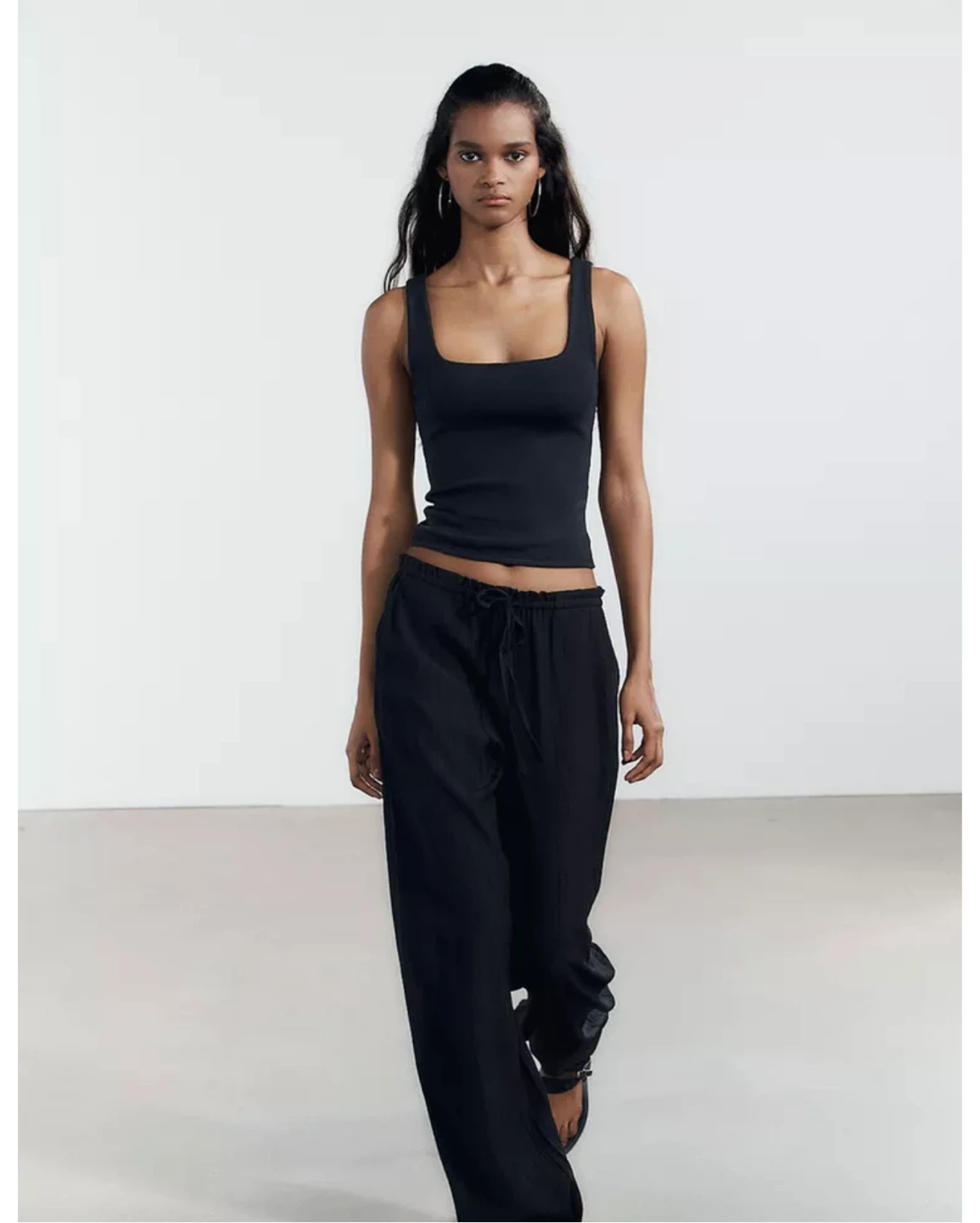 Zara Black Square Neck Tank Top - M