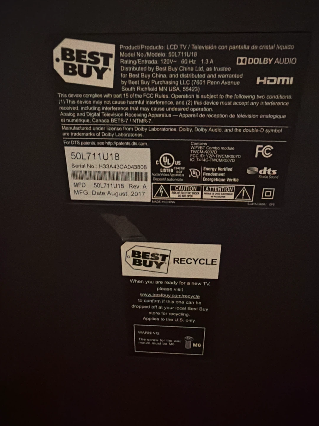 For parts only Toshiba 50" LED TV - photo 2