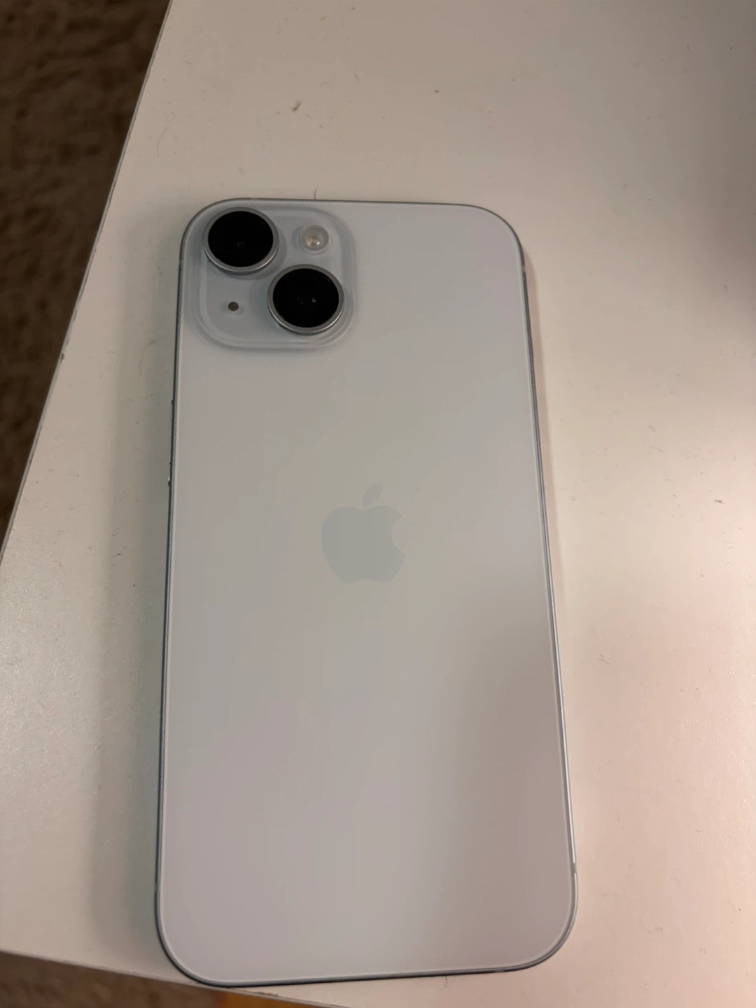 Apple iPhone 15
