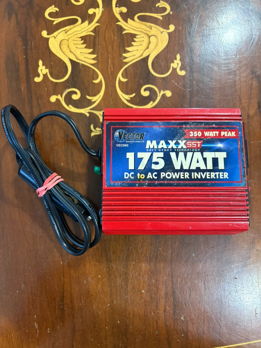 Vector MAXXSST 175 Watt DC to AC Power Inverter VEC060