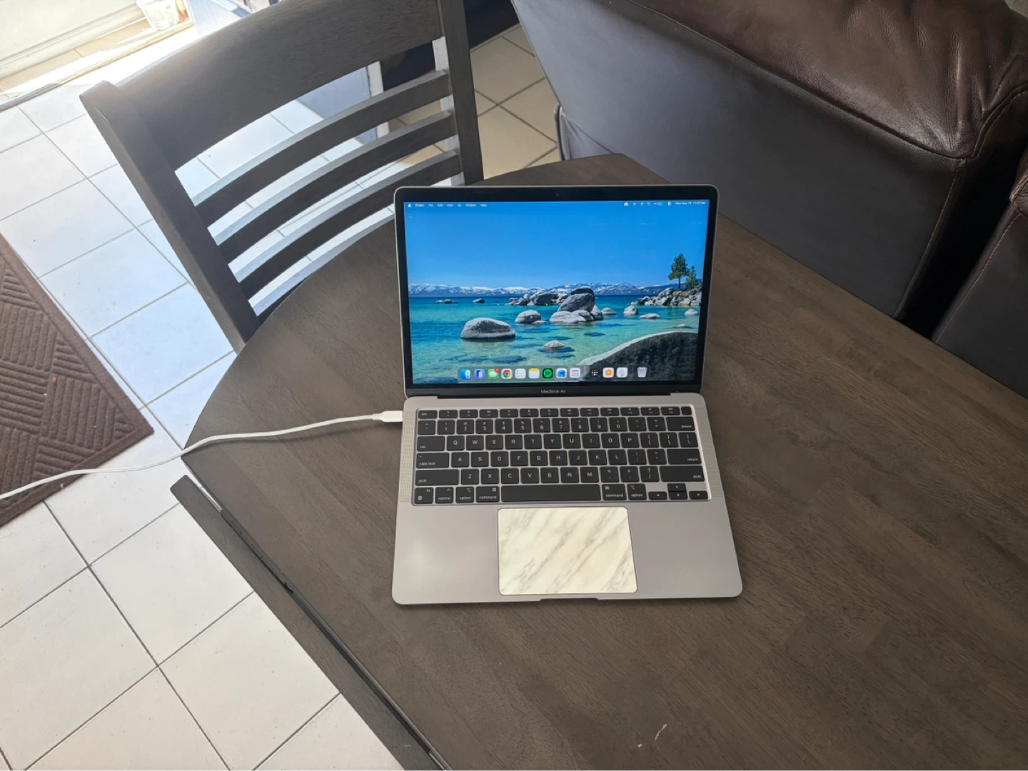 M1 MacBook Air (2020) - photo 2