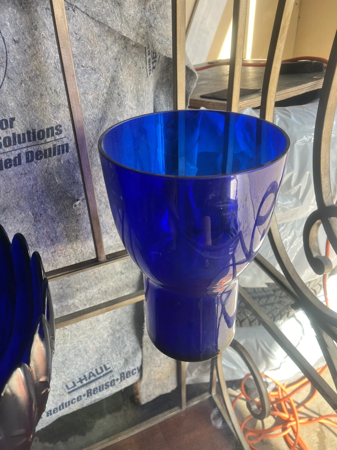 4 Blue Glass Vases - photo 3