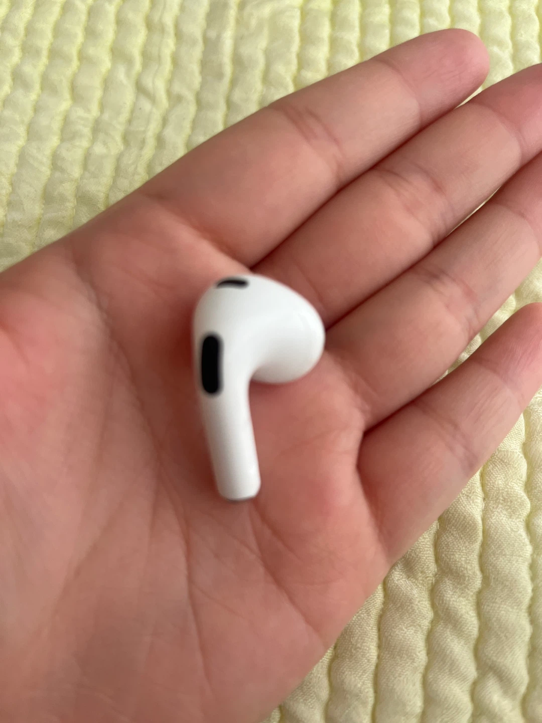 Apple AirPods 3 right - photo 2