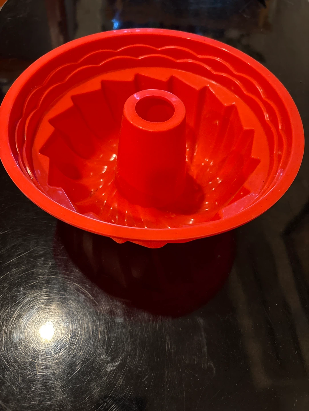 Silicone Bundt Cake Pan