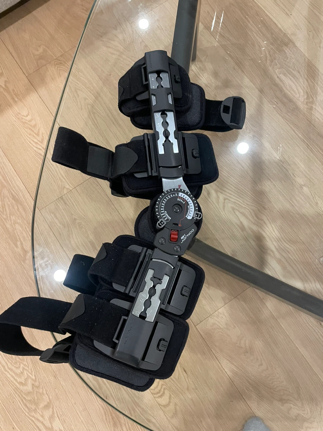 DonJoy ROM Knee Brace - photo 2