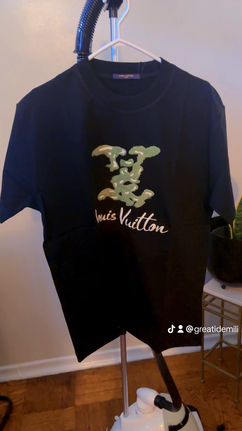 Louis Vuitton Black T-Shirt with Camo Logo