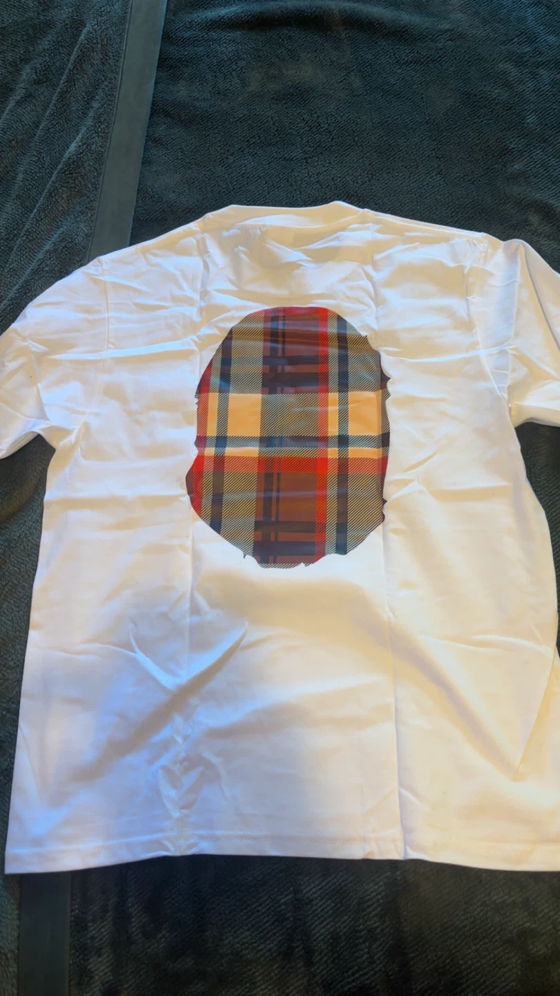 A Bathing Ape x Burberry White T-Shirt - photo 3