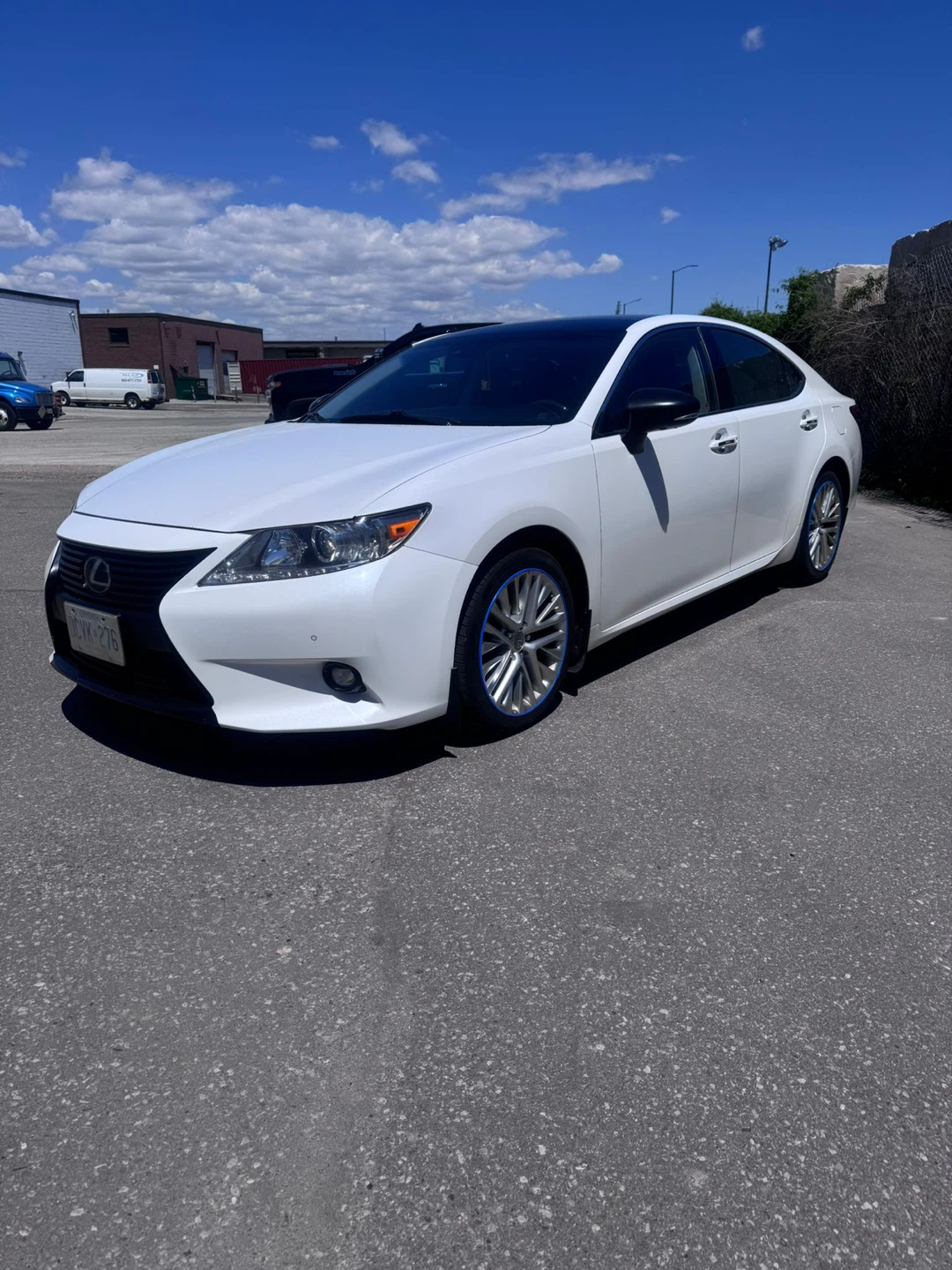 Pearl White Lexus ES 350 Sedan Tech Pack.   264K - photo 2