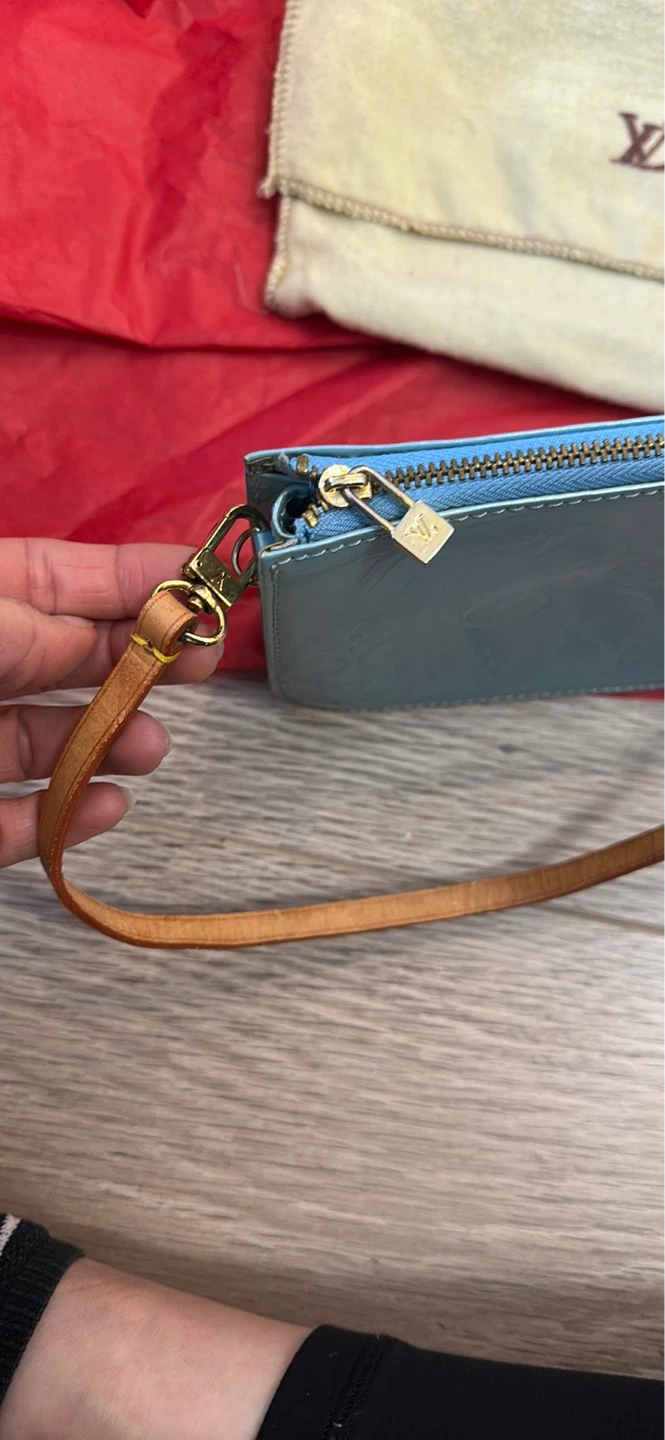 Louis Vuitton Lexington Monogram Vernis Pochette Purse - photo 3