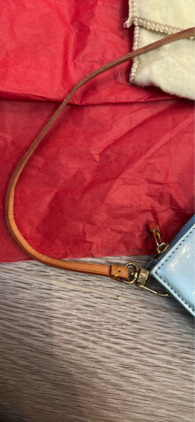 Louis Vuitton Lexington Monogram Vernis Pochette Purse - photo 2