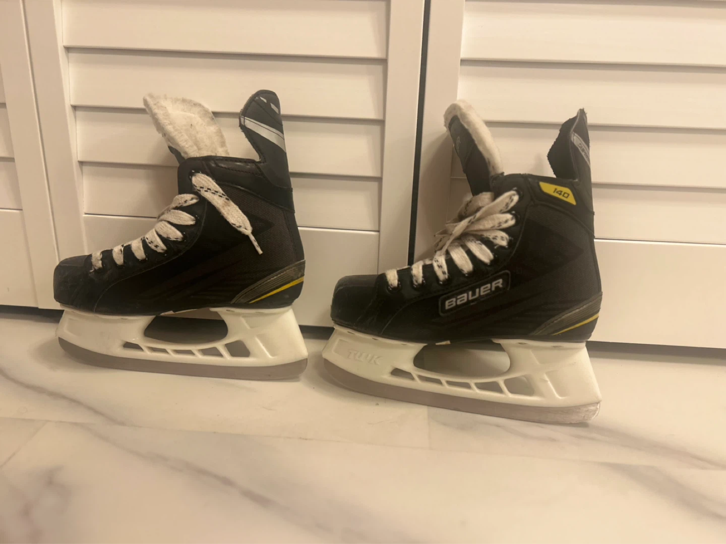 Bauer Hockey Skates Size 140