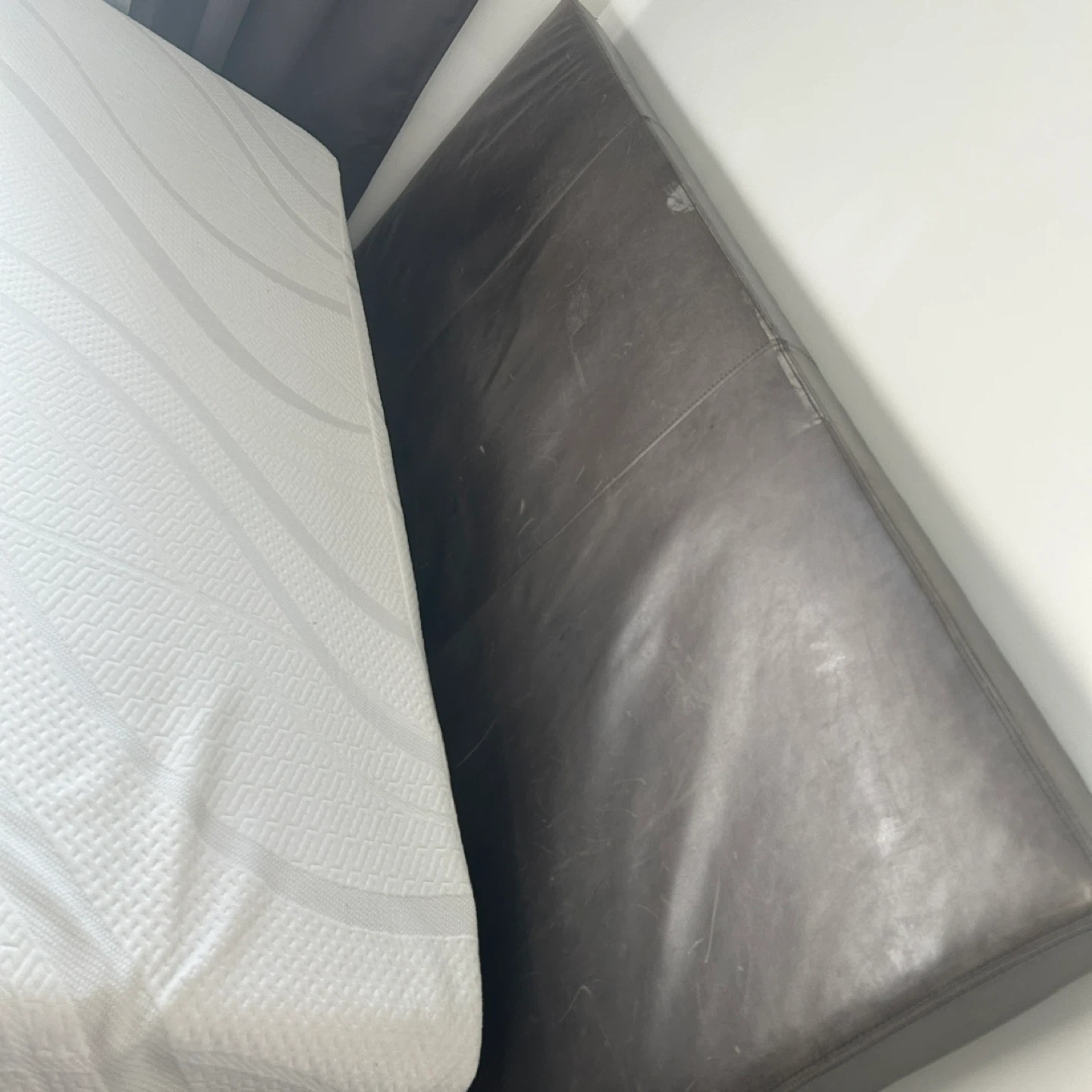 King size bed with mattress and frame - photo 3