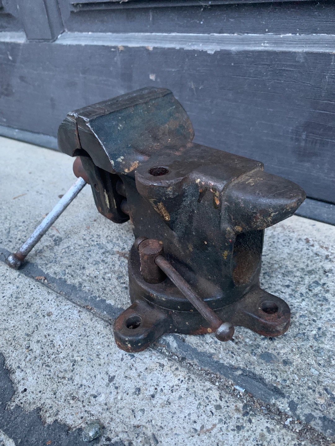 Precision Vintage Bench Vise - photo 4