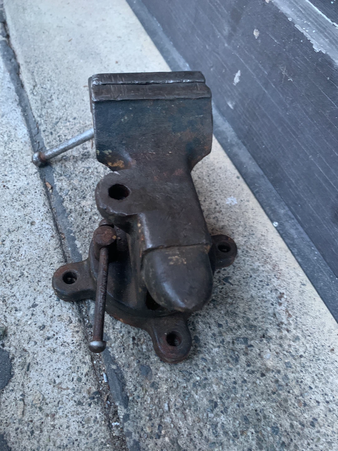 Precision Vintage Bench Vise - photo 5