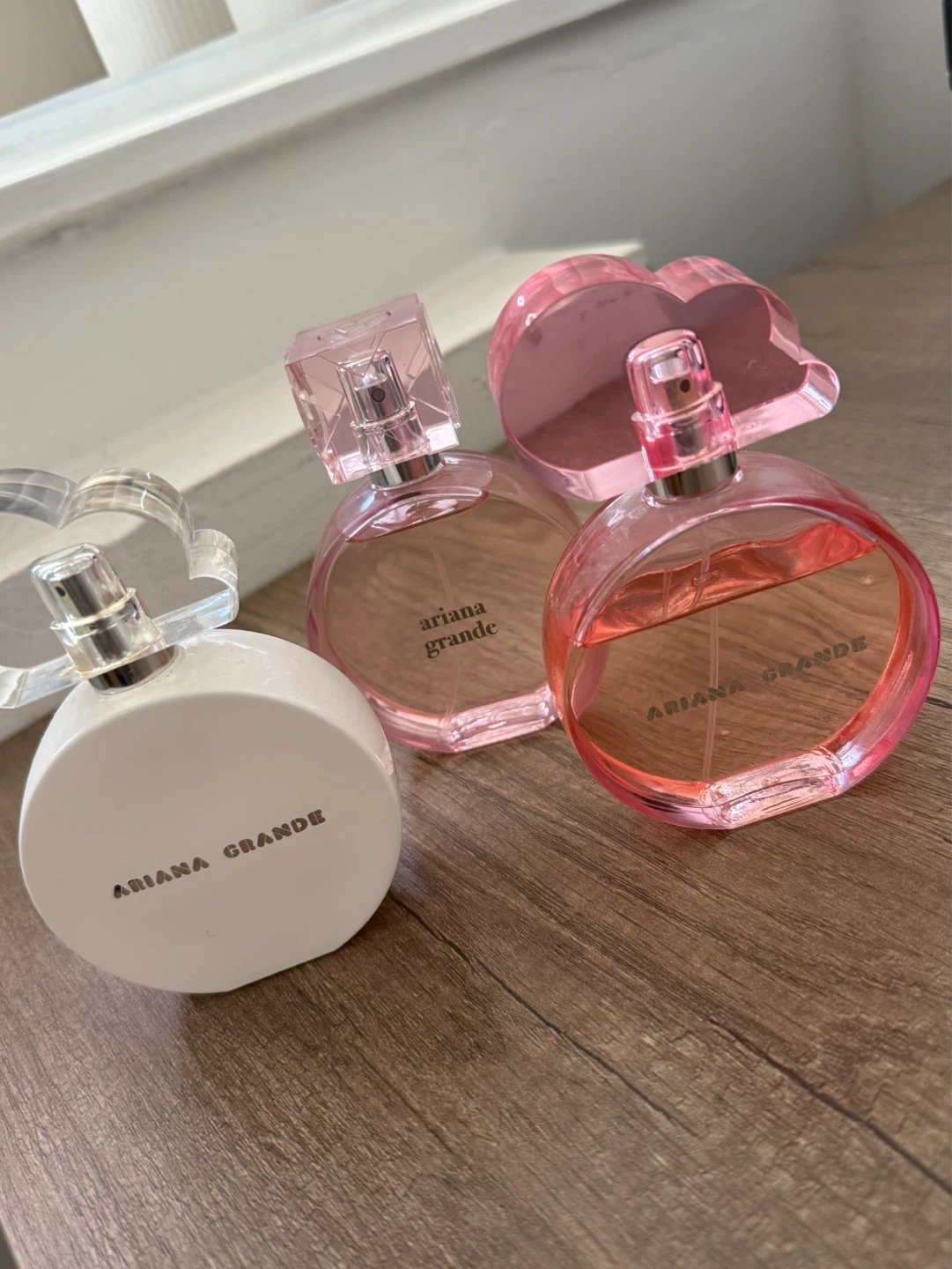 3 100ml Ariana Grande Perfumes