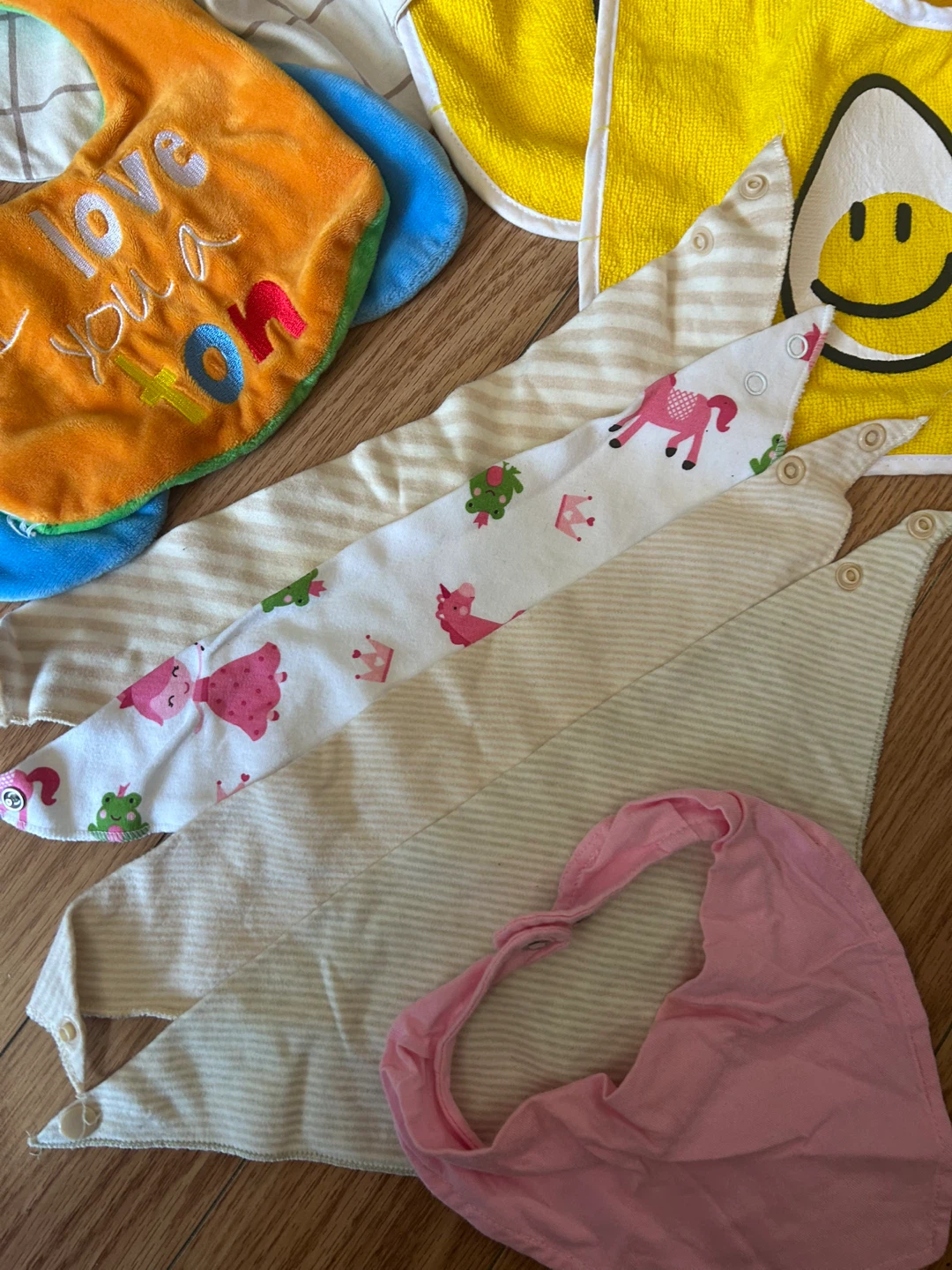 11pcs Baby Bibs - some are new. - photo 4