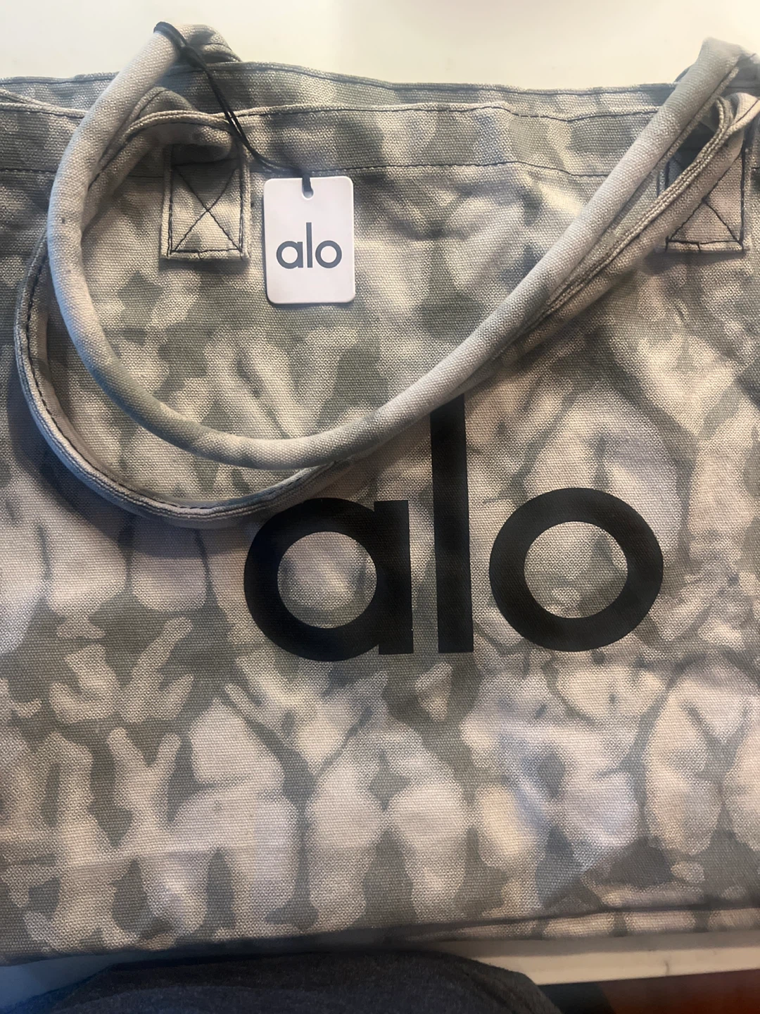 Alo Yoga Grey Tie Dye Tote Bag One Size - photo 4