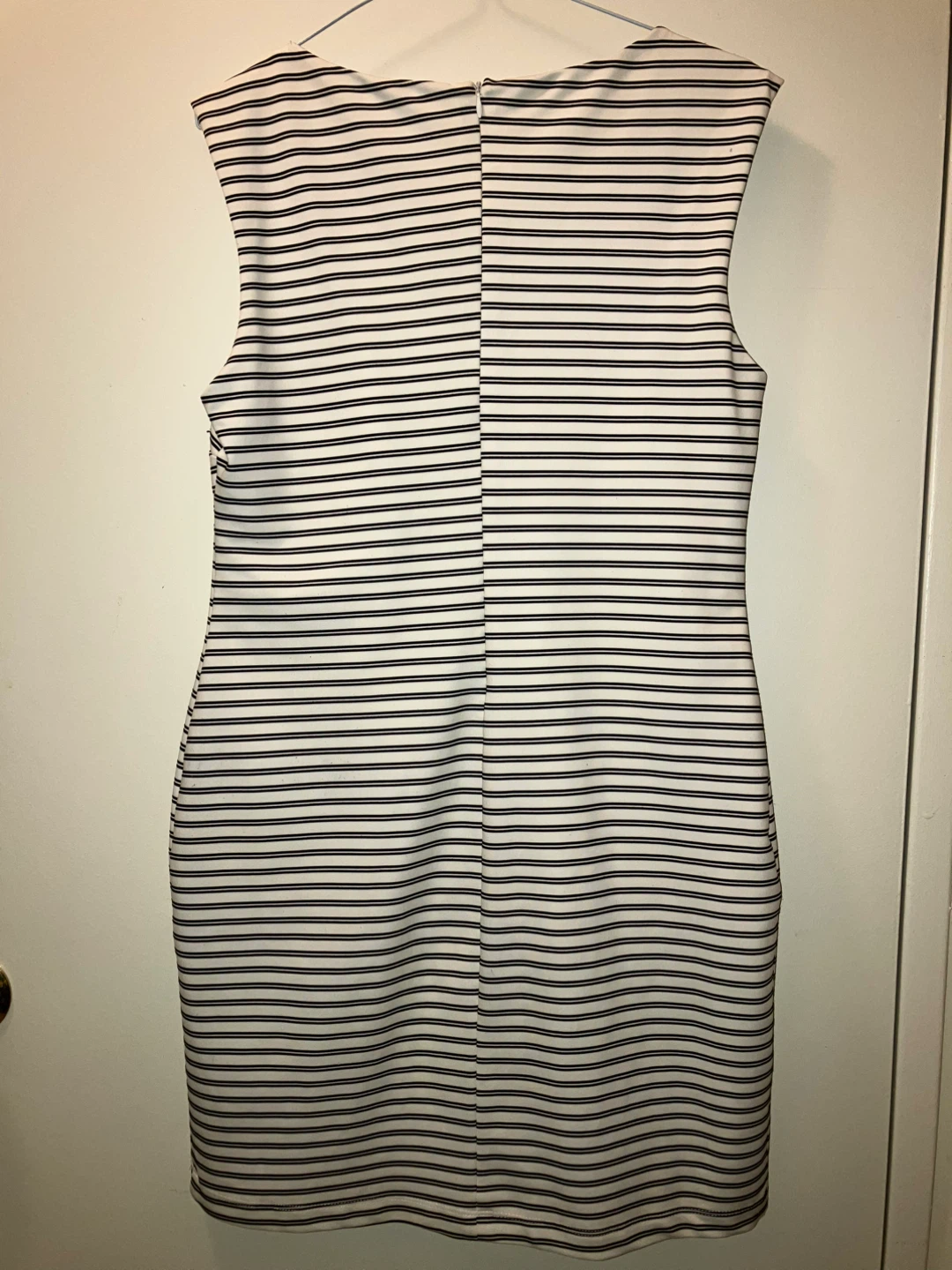 Liz Minelli Striped Dress with Black Lace Accents Size 36 - photo 2